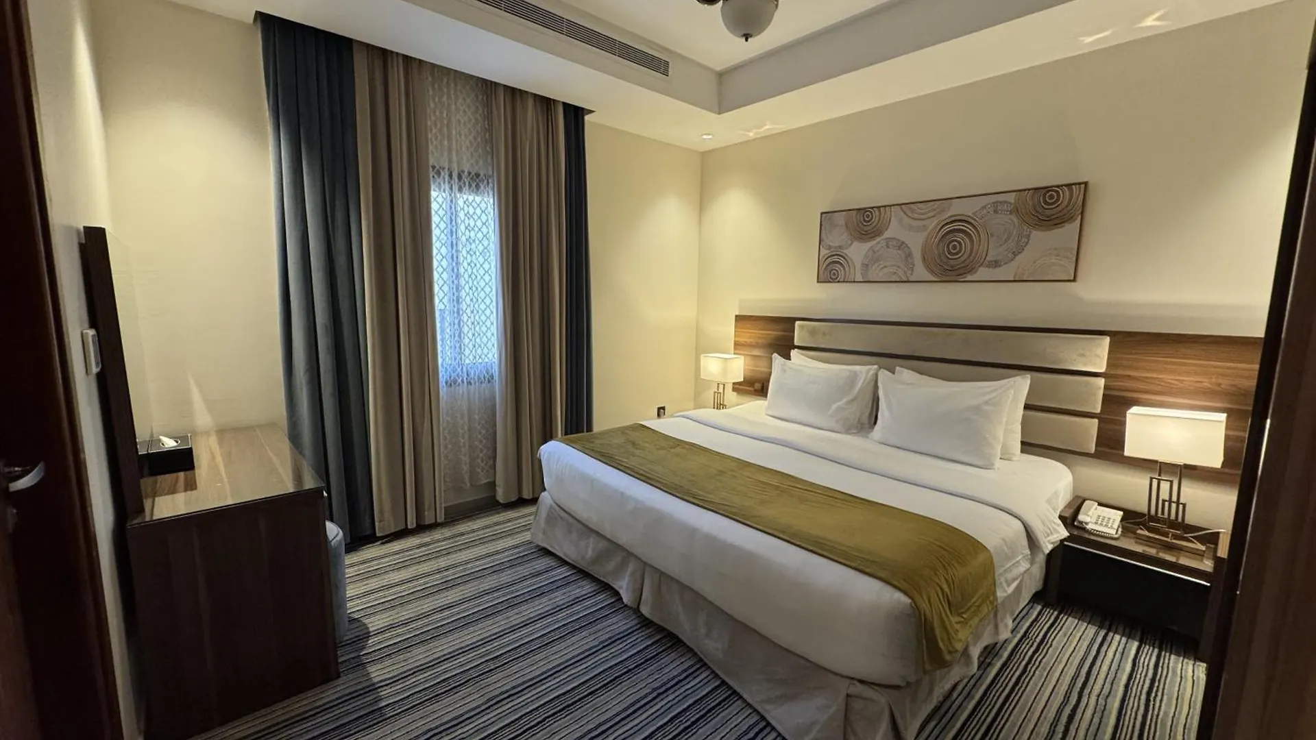 Friesian Hotel Suites Jeddah 0*,